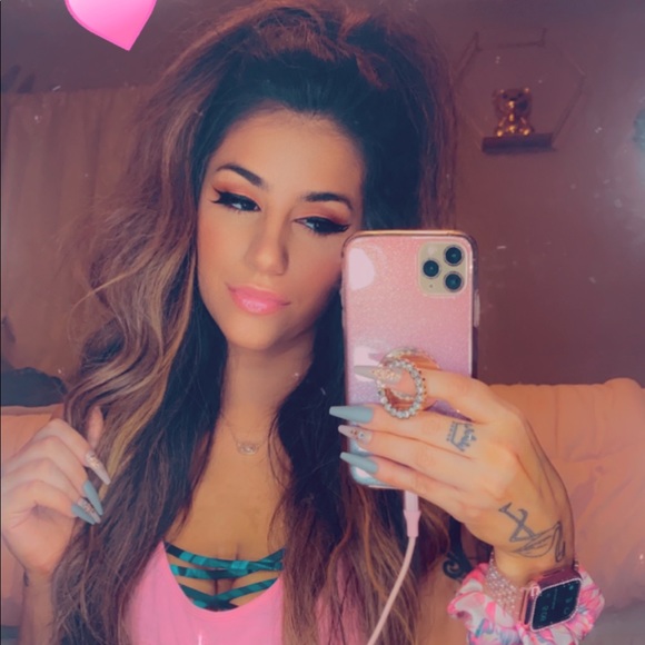 Meet the Posher - Picture 2 of 2